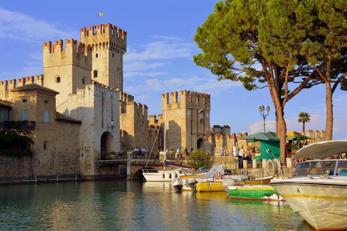 Your Home In Central Sirmione! 0*, 시르미오네